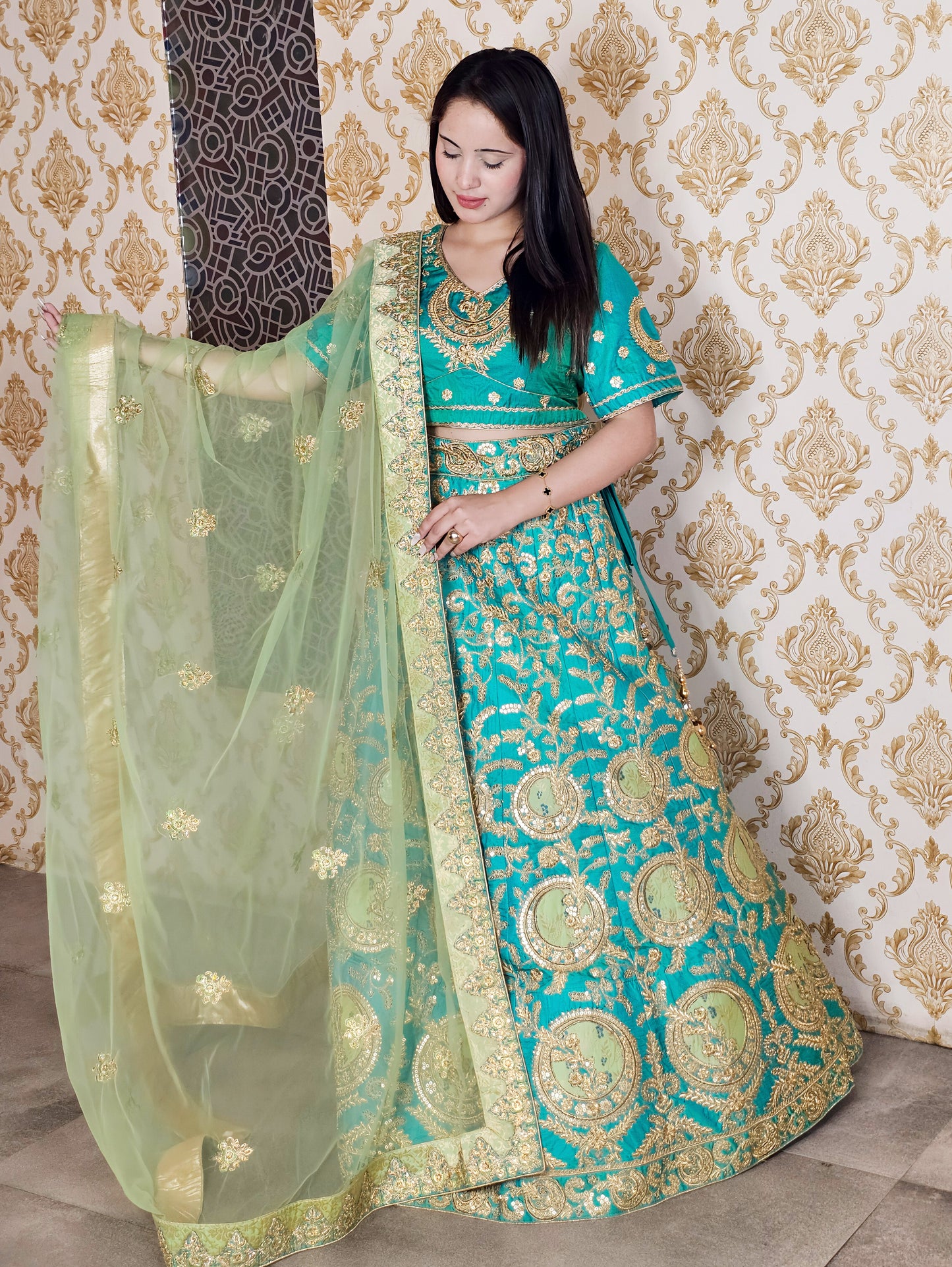 ๐ Regal Green Lehenga Choli
