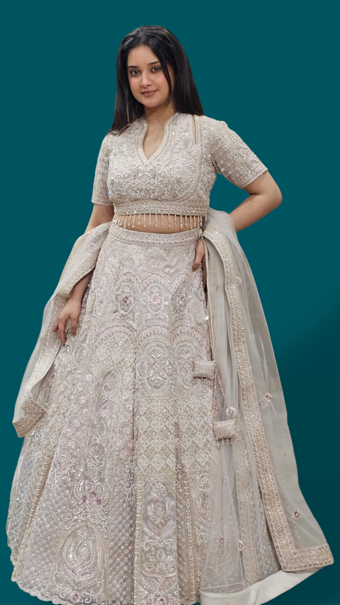 Beige Gown ā Subtle Sophistication with Timeless Elegance