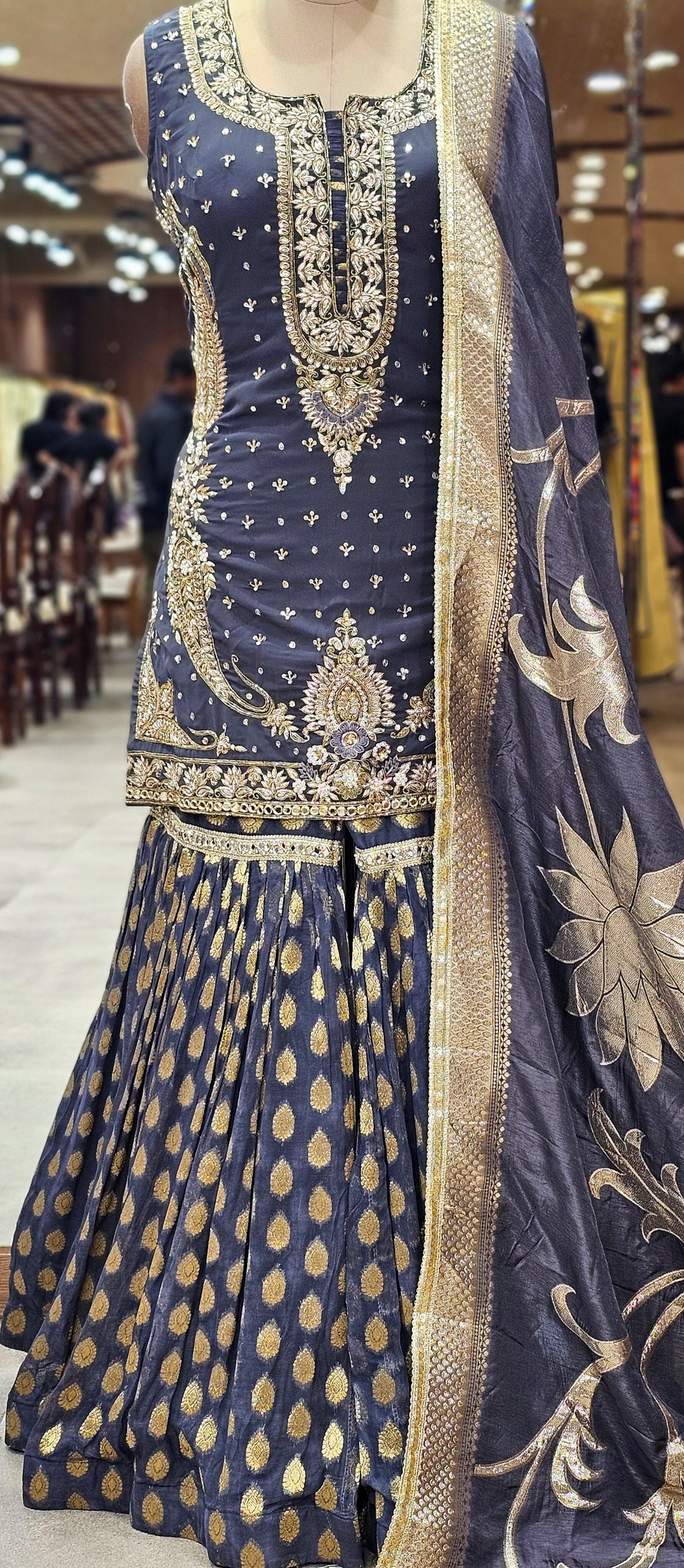 Smoky Elegance Luxe Gray Garara Suite