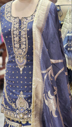 Smoky Elegance Luxe Gray Garara Suite