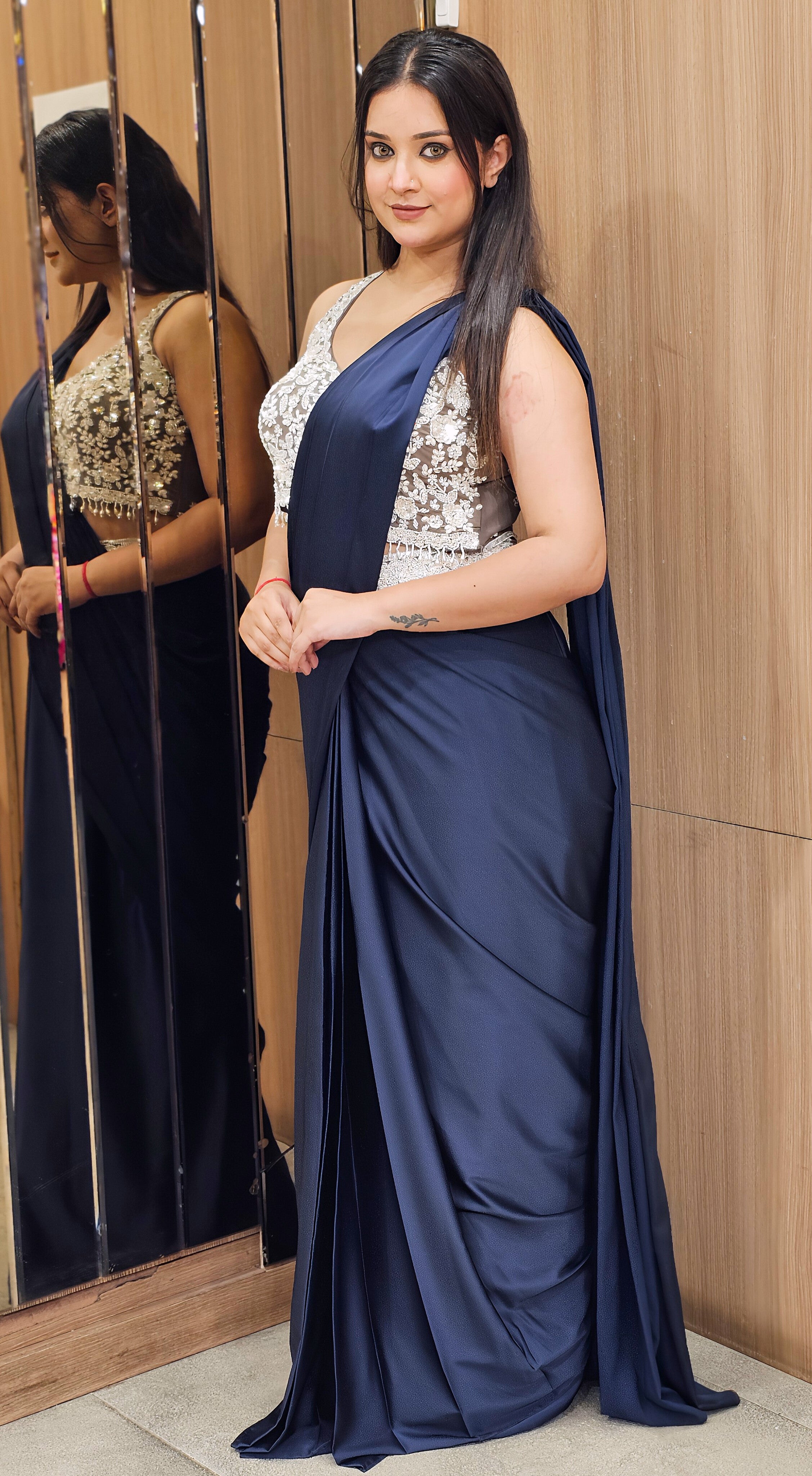 Sophisticated Navy Blue & Gray Draped Saree – Timeless Elegance