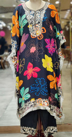 Black Kaftan Suit – Regal Elegance in Every Detail