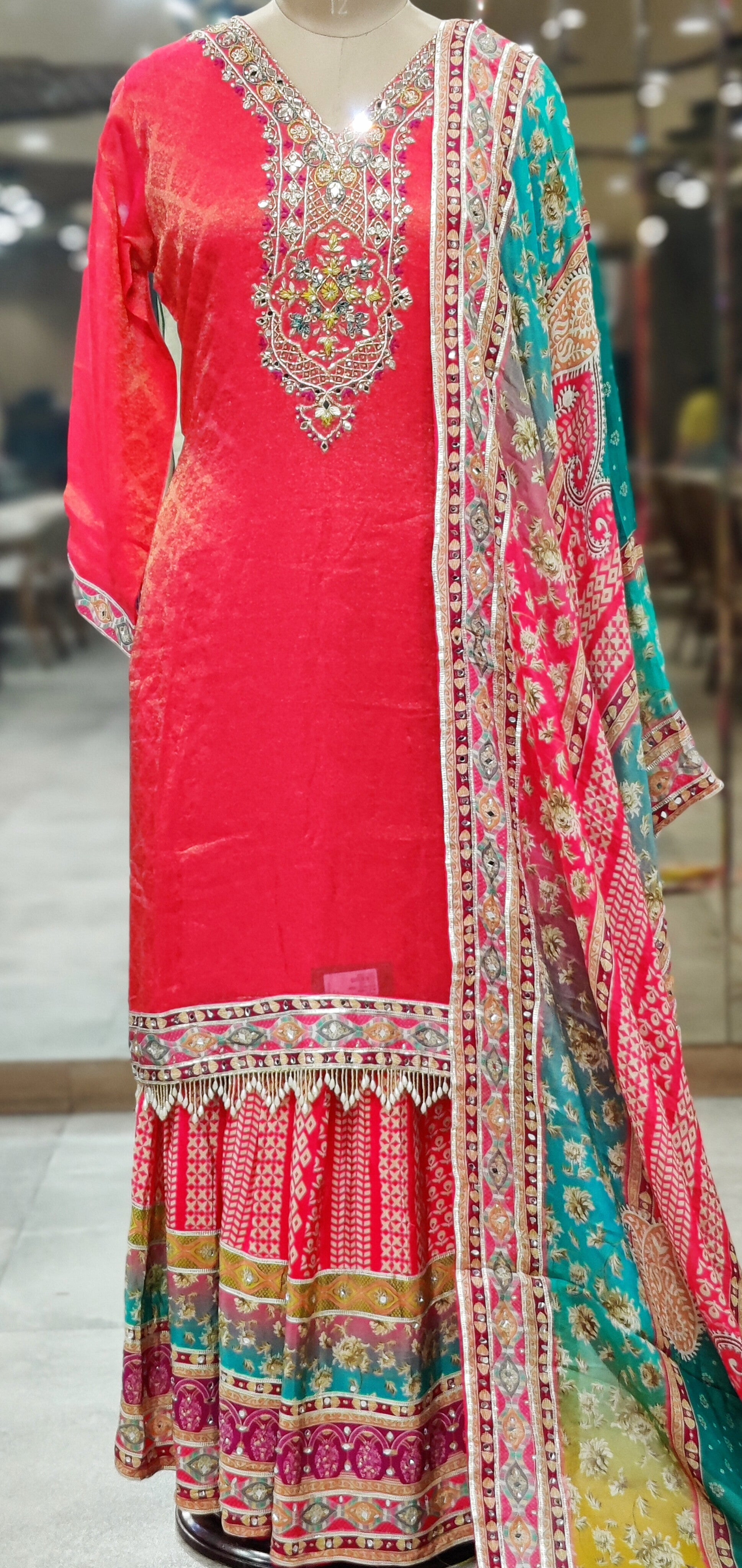 🌺 Graceful Gajri Sharara Gharara Suit