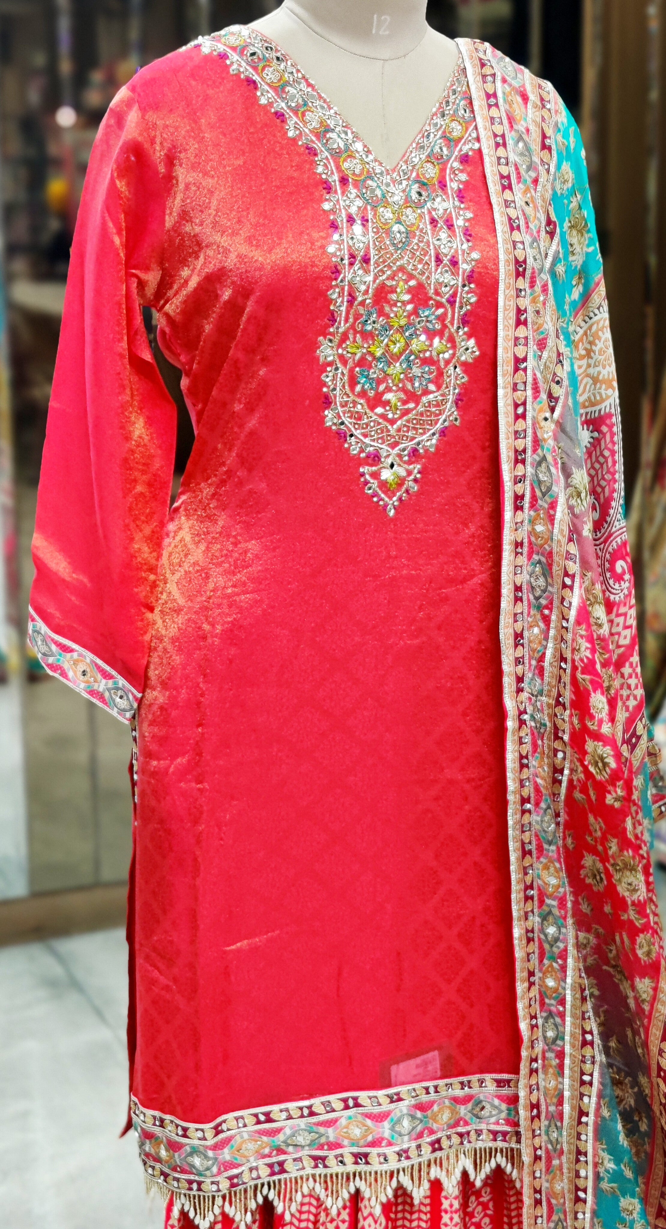 🌺 Graceful Gajri Sharara Gharara Suit