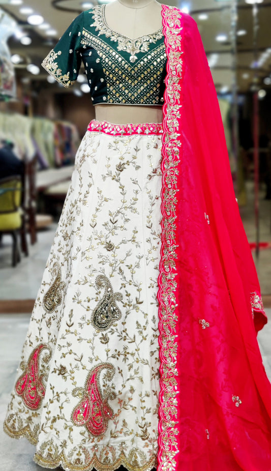 Regal Bottle Green & Off-White Lehenga Choli 💚🤍
