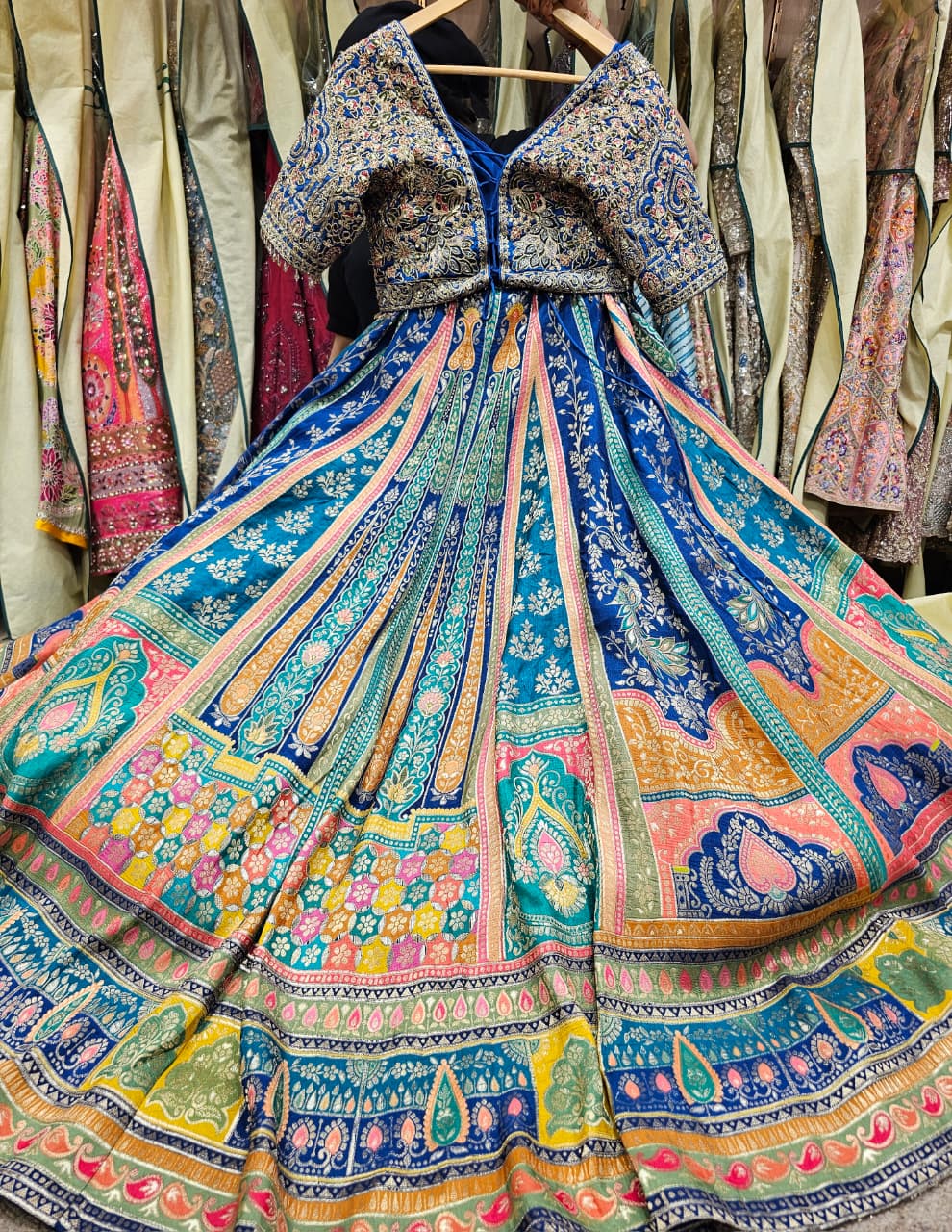 Royal Mosaic Heritage Lehenga – Saluja Store